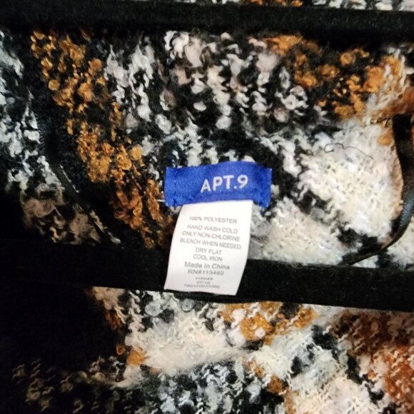 Apt 9 Black and Tan Two Button Cold Weather Poncho Blanket Shawl One Size Soft - Picture 3 of 3